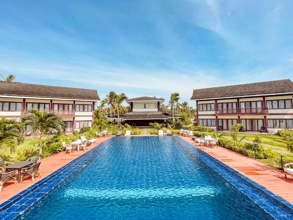 Retreat Siargao Resort General Luna  Exterior photo